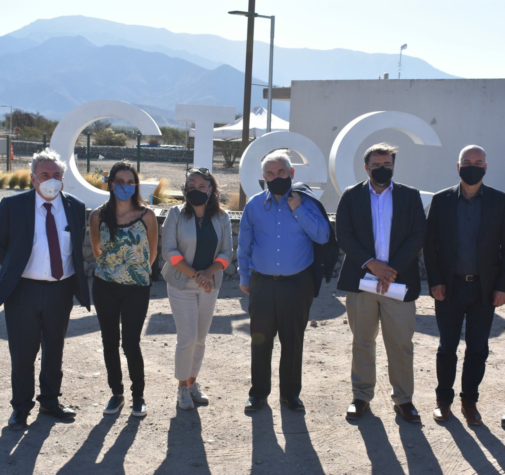 Ministro Carlos Montes visitó Centro Tecnológico para la Construcción en Parque Carén