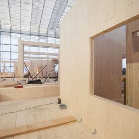 Impulso PYME 4.0: Pymes regionales trabajarán en red para fabricar viviendas de emergencia en madera